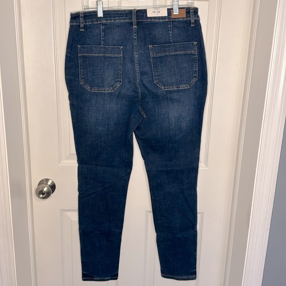NWT Judy Blue High Waist Skinny Jeans - Picture 3 of 4